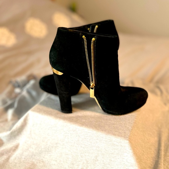 Michael Kors Ankle Boots - Picture 1 of 3